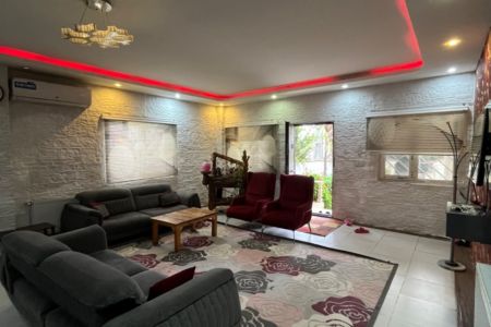 ویلا استخردار در محمودآباد