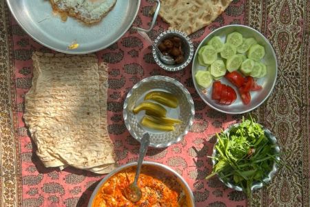 رزرو اتاق دبل در شیراز - طبقه دوم - واحد ۲