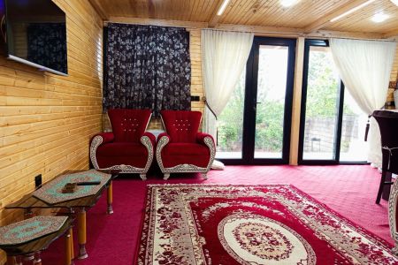 کلبه با نمای چوبی در ماسال - میله سرا