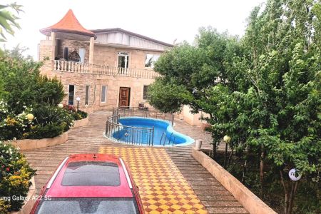 ویلا دوبلکس استخردار در چهارباغ - رمنده