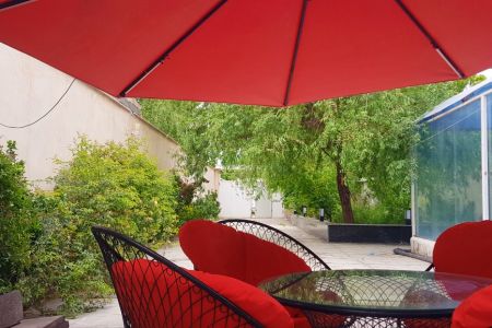 اجاره ویلا استخردار در چهارباغ - قاسم گرجی