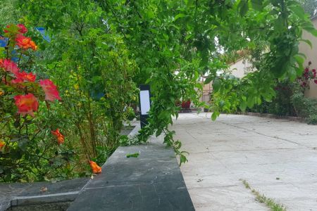 اجاره ویلا استخردار در چهارباغ - قاسم گرجی