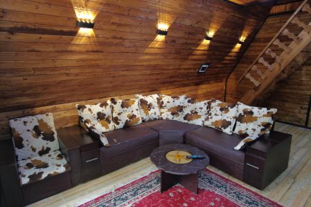کلبه سوئیسی در سراوان