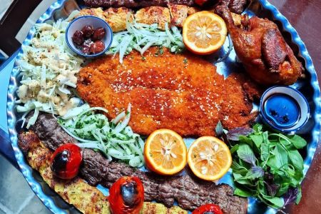 بومگردی در نائین - دو تخته