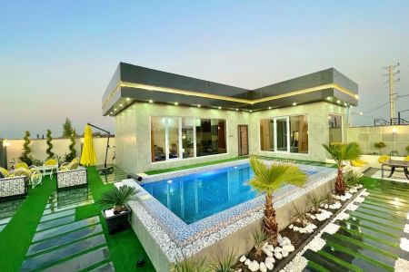 ویلا استخردار در چهارباغ - خیرآباد