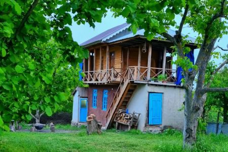 خانه سنتی دوطبقه در رودبار - ناش