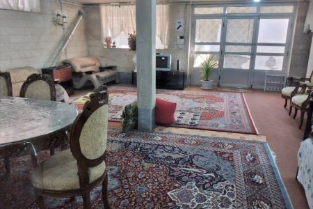 خانه مبله در محلات - همکف