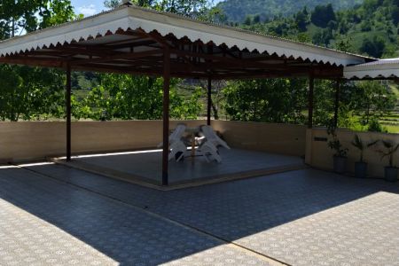 خانه ویلایی در مسیر قلعه رودخان - ملسکام