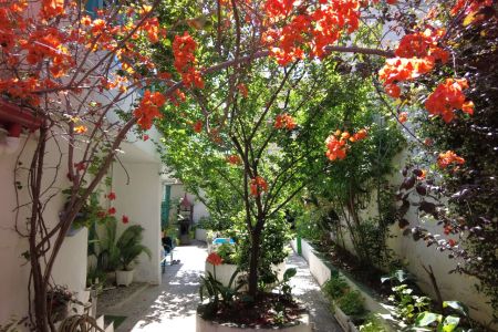 خانه سنتی نوستالژی در ساغریسازان رشت