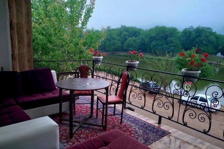 سوئیت با ویو دریاچه عروس در حلیمه جان