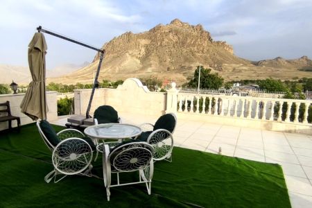 سوئیت تراس دار در نیاسر - دولت آباد - ط دوم