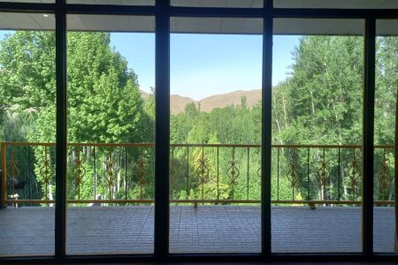 سوئیت در باغ بهادران - زردخشوئیه - ط ۳