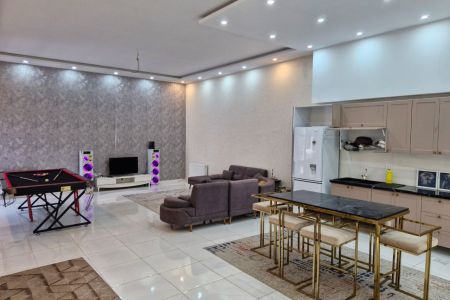 ویلای استخردار در ساوجبلاغ - عباس آباد بزرگ