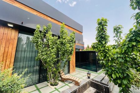 ویلا استخردار نزدیک سنقرآباد در چهار باغ