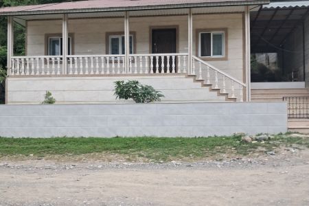 خانه ویلایی در شاندرمن - امام زاده شفیع