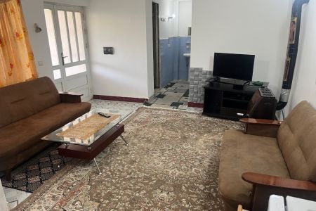 سوئیت در چالوس - جاده فرج آباد - همکف