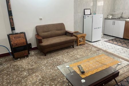 سوئیت در چالوس - جاده فرج آباد - همکف