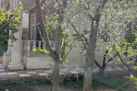 ویلا استخردار در چهارباغ - سنقرآباد