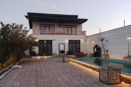 ویلا استخردار در رودهن - مهرآباد