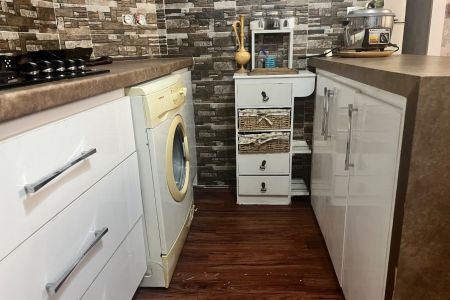 خانه مبله در خیابان دکتر حشمت رشت - ط ۳