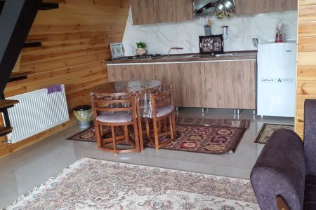 کلبه سوئیسی با تراس در اسالم - سیاه بیل