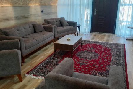 کلبه نزدیک جنگل صفارود در جاده جواهرده