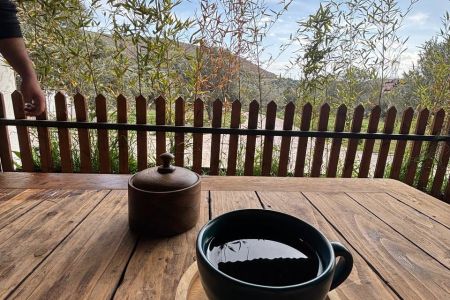 کلبه سوئیسی نزدیک رودبار - هرزویل منجیل
