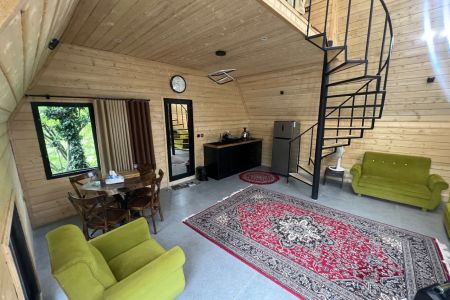 کلبه سوئیسی کنار رودخانه در ماسال - طاسکوه