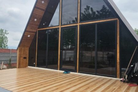 کلبه سوئیسی در آستانه اشرفیه - استخربیجار