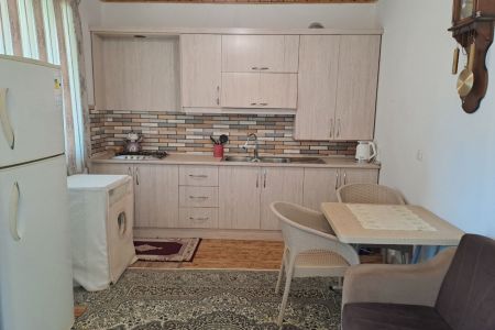 خانه ویلایی نزدیک دهکده ساحلی بندرانزلی