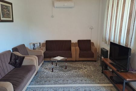 خانه ویلایی نزدیک دهکده ساحلی بندرانزلی