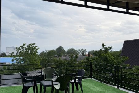 کلبه سوئیسی نزدیک ساحل سنگاچین انزلی