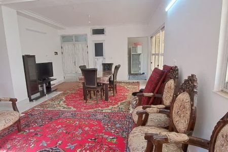 خانه رو به کوه در علی‌آبادکتول - چه‌جا - ط دوم