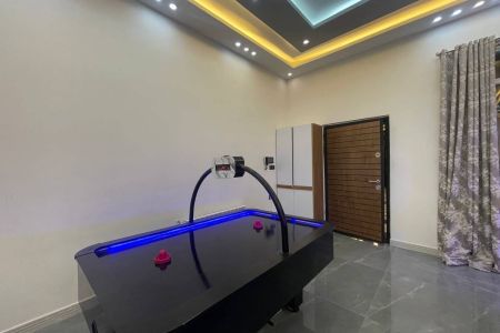 ویلا استخردار در چهارباغ - سنقرآباد