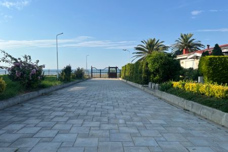 خانه ویلایی نزدیک ساحل در نوشهر - حسن آباد