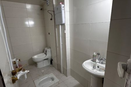 سوئیت نزدیک به حرم در قم - همکف