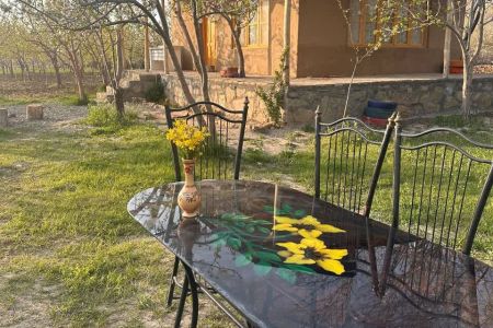مجموعه بومگردی در رباط سفید - گردو یا آلبالو