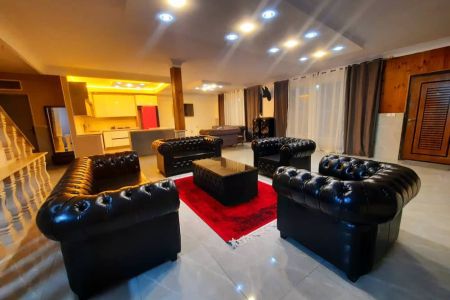 اجاره ویلا استخردار در رودهن - مهرآباد