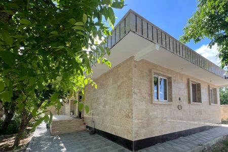 ویلا استخردار در چهارباغ - ابراهیم آباد