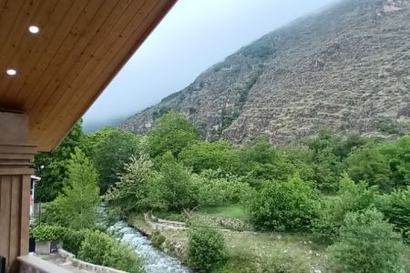 ویلا دوبلکس جنگلی لب رود در کلاردشت - مکا