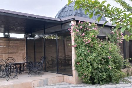 ویلا استخردار در چهارباغ - رامجین