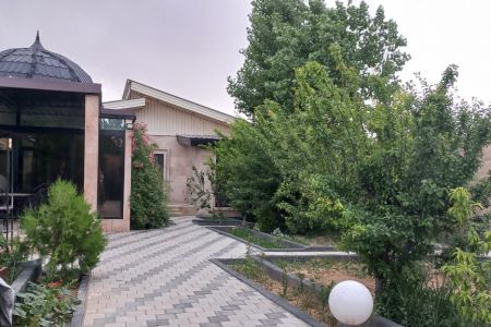 ویلا استخردار در چهارباغ - رامجین