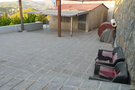 سوئیت حیاط دار در سنندج - سورازه
