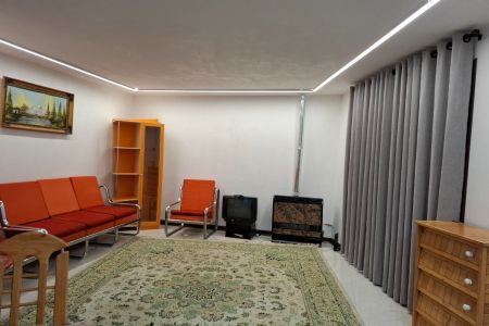 خانه حیاط دار در طالقان - جوستان