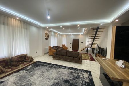 خانه دوبلکس نزدیک برکه در ماسال - کوچکام