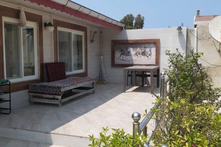 خانه ویلایی نزدیک دهکده ساحلی بندرانزلی