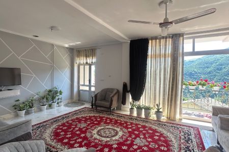 خانه با چشم انداز زیبا در گردنه حیران - گیلده