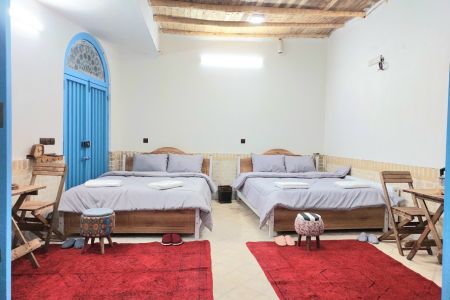 بومگردی در قمصر - اتاق گلاب