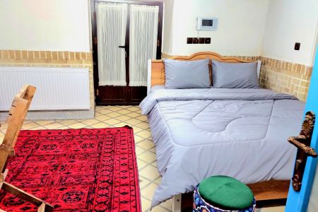 بومگردی در قمصر - اتاق نعنا