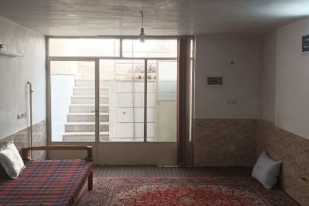 خانه در اصفهان - زیر همکف